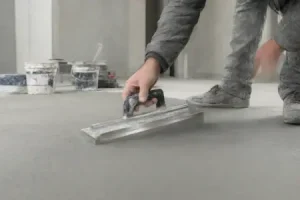 راهنمای جامع اجرای میکروسمنت در تهران؛ از آماده‌سازی سطح تا نگهداری